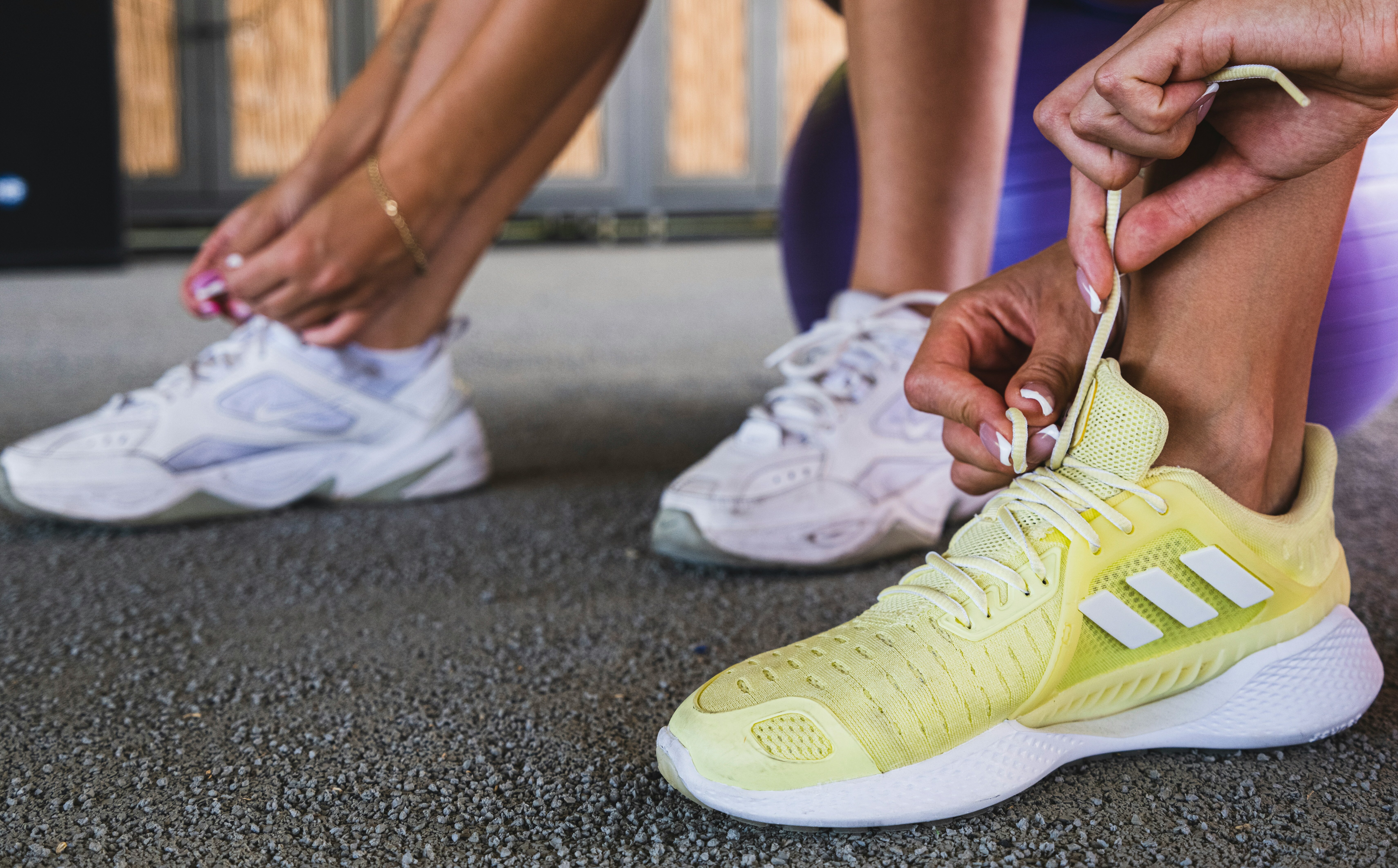 Crerax Microspheres｜Powering the Future of Footwear with Lightweight Innovation and Intelligent Manufacturing
